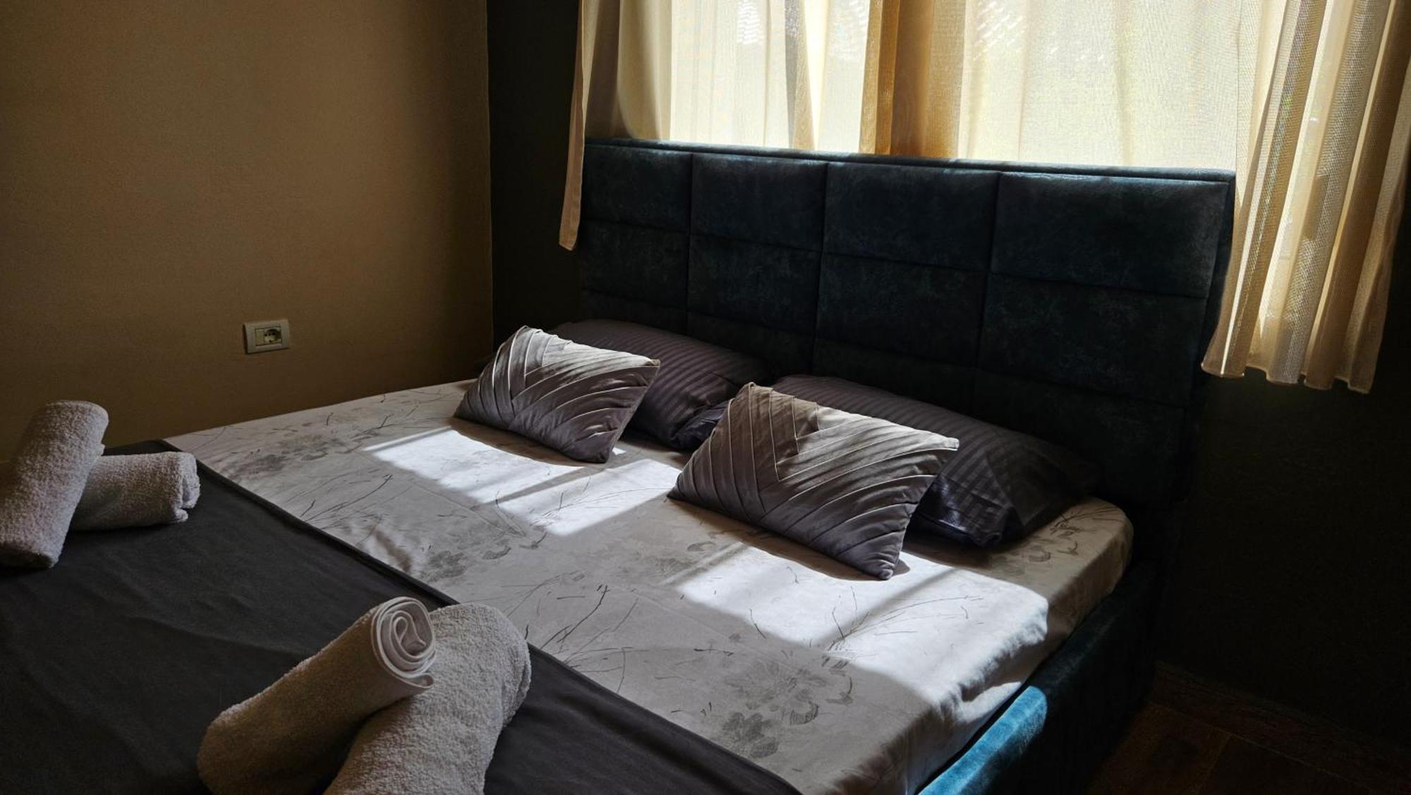 Dua'S Apartment Тирана Екстер'єр фото