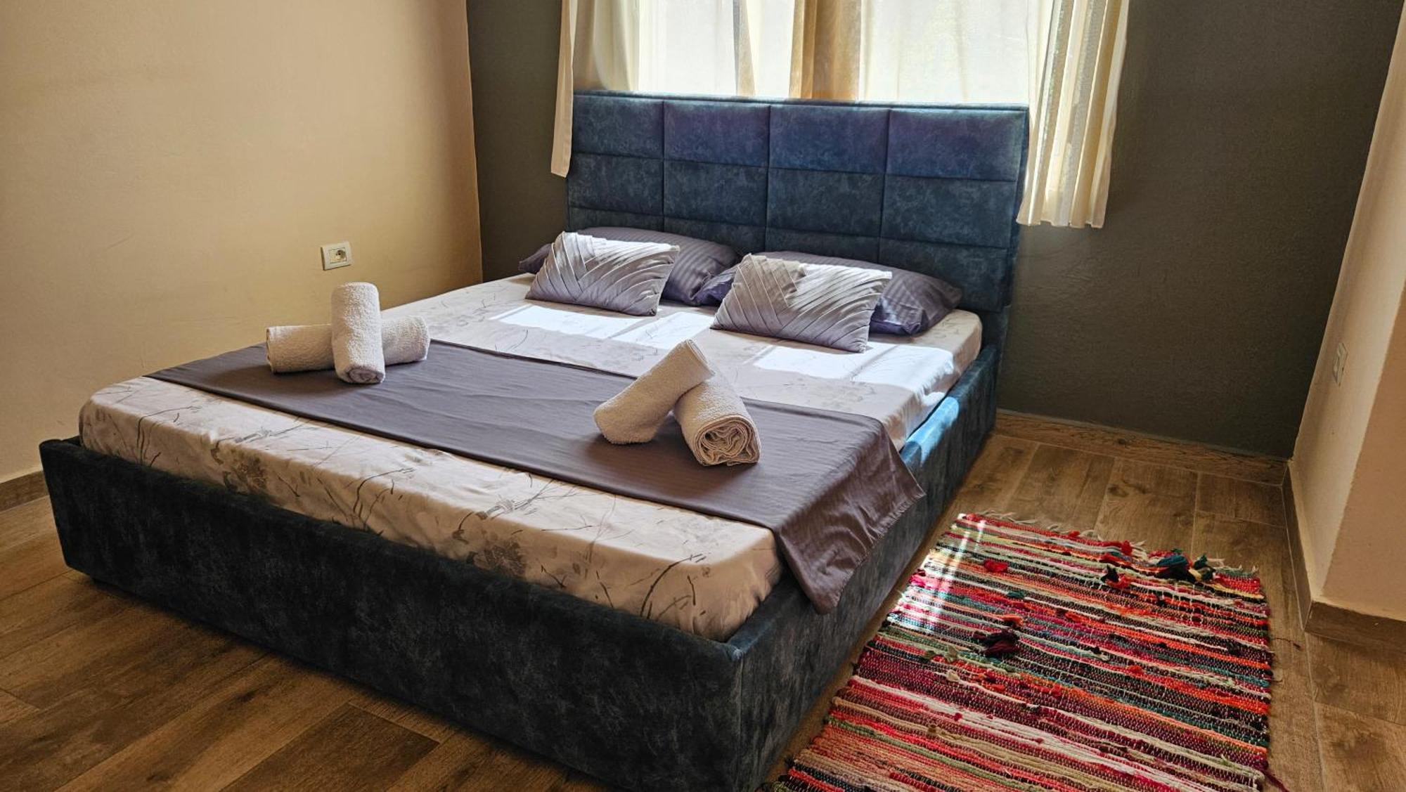 Dua'S Apartment Тирана Екстер'єр фото
