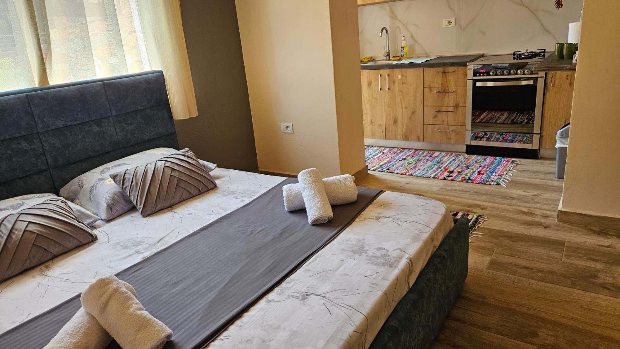 Dua'S Apartment Тирана Екстер'єр фото