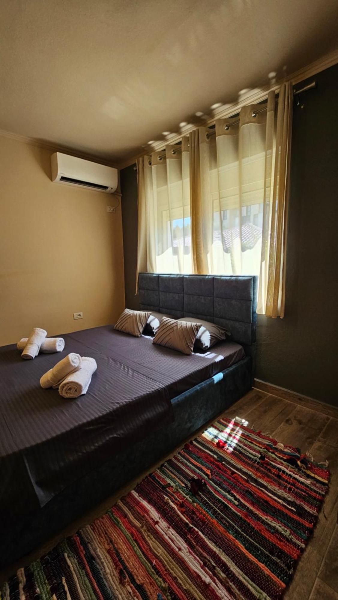 Dua'S Apartment Тирана Екстер'єр фото