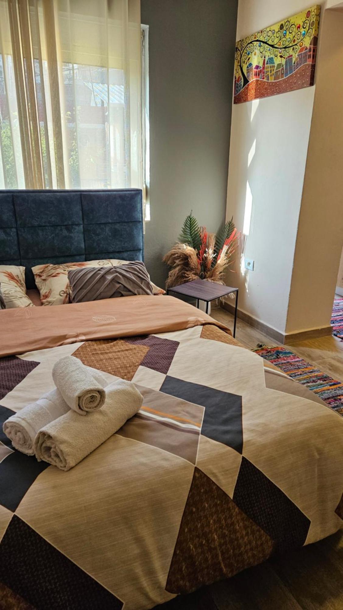 Dua'S Apartment Тирана Екстер'єр фото